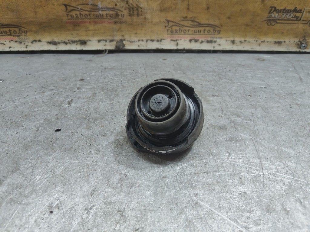 Крышка топливного бака 4EVN5E Volkswagen Jetta - Фото 3