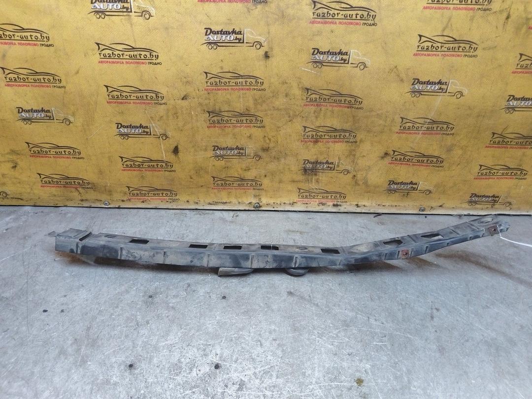 Кронштейн крепления бампера заднего HCLRQ4 Skoda Fabia