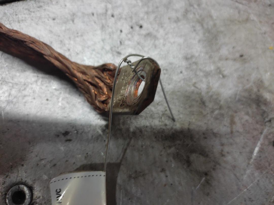 Клемма аккумулятора минус UTA76C Audi 80 купить с доставкой