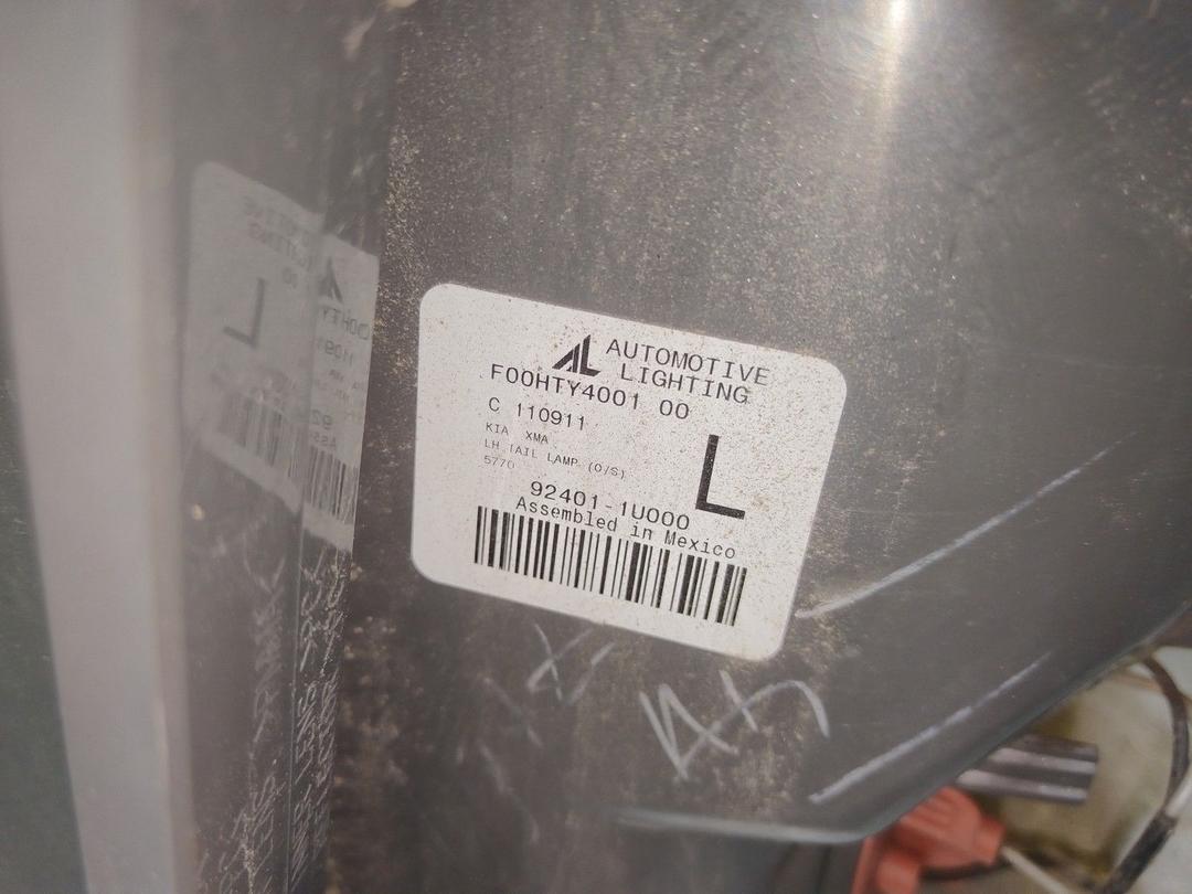 Фонарь задний левый EKCB10 Kia Sorento купить с доставкой