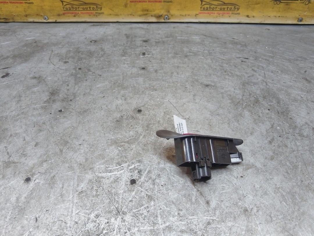 Кнопка аварийной сигнализации AGE8BU Peugeot 406 - Фото 5