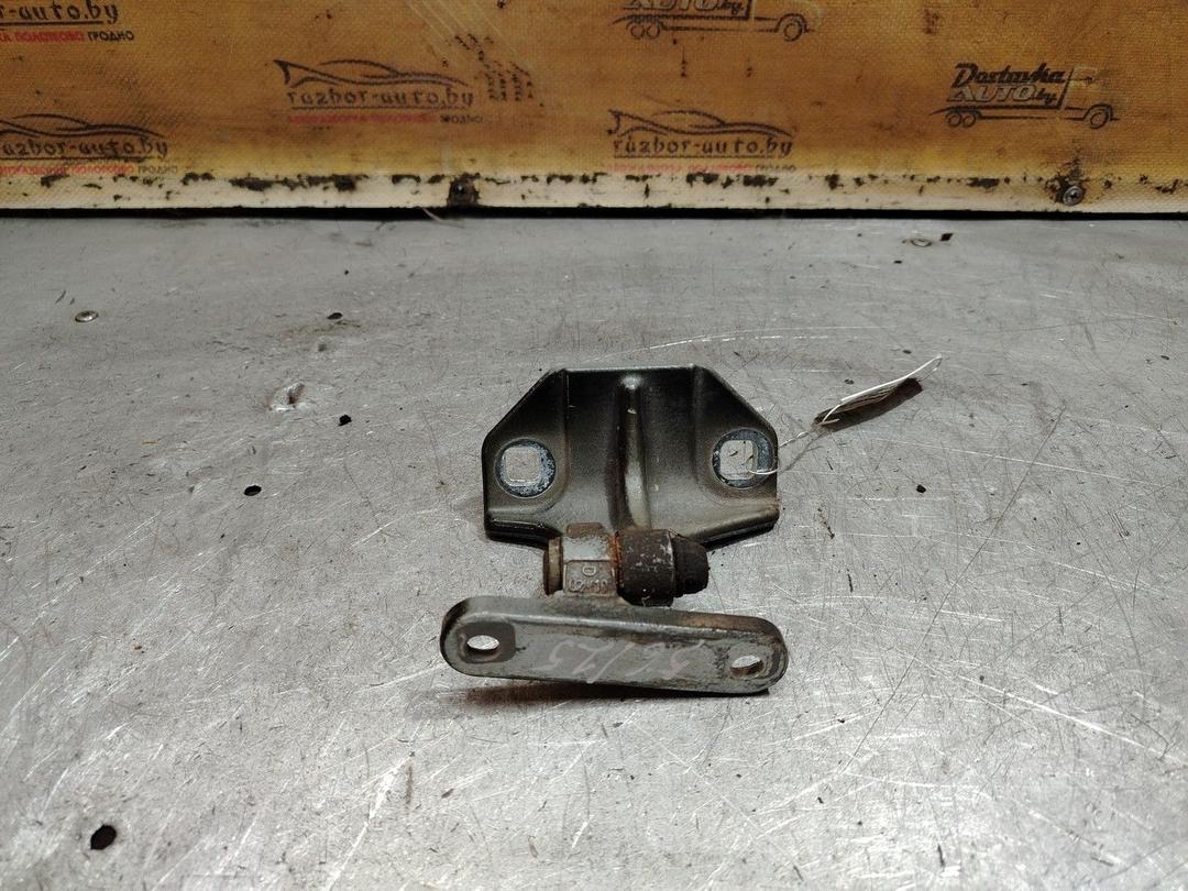 Петля двери передней правой SZHV2B Mercedes A W168 - Фото 4