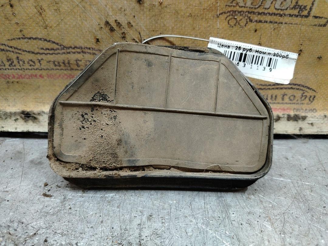 Решетка вентиляции кузова 48R361 Ford Fiesta - Фото 1