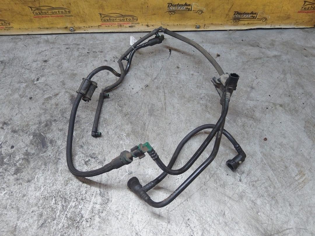 Трубка топливная OF4QXN Peugeot 406 undefined