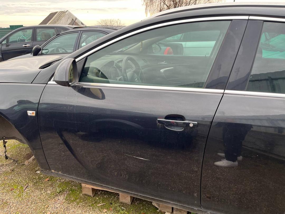 Стекло двери передней левой 3Q7MQW Opel Insignia