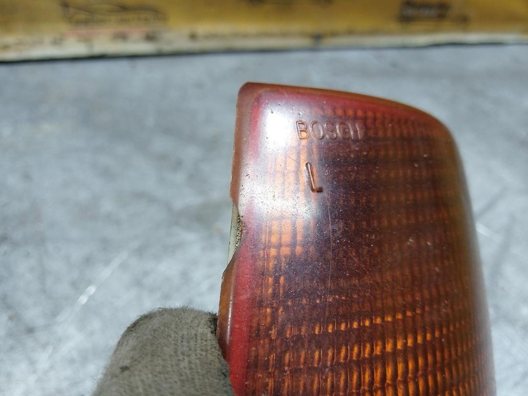 Поворотник левый 93B1TJ Audi 100 купить с доставкой