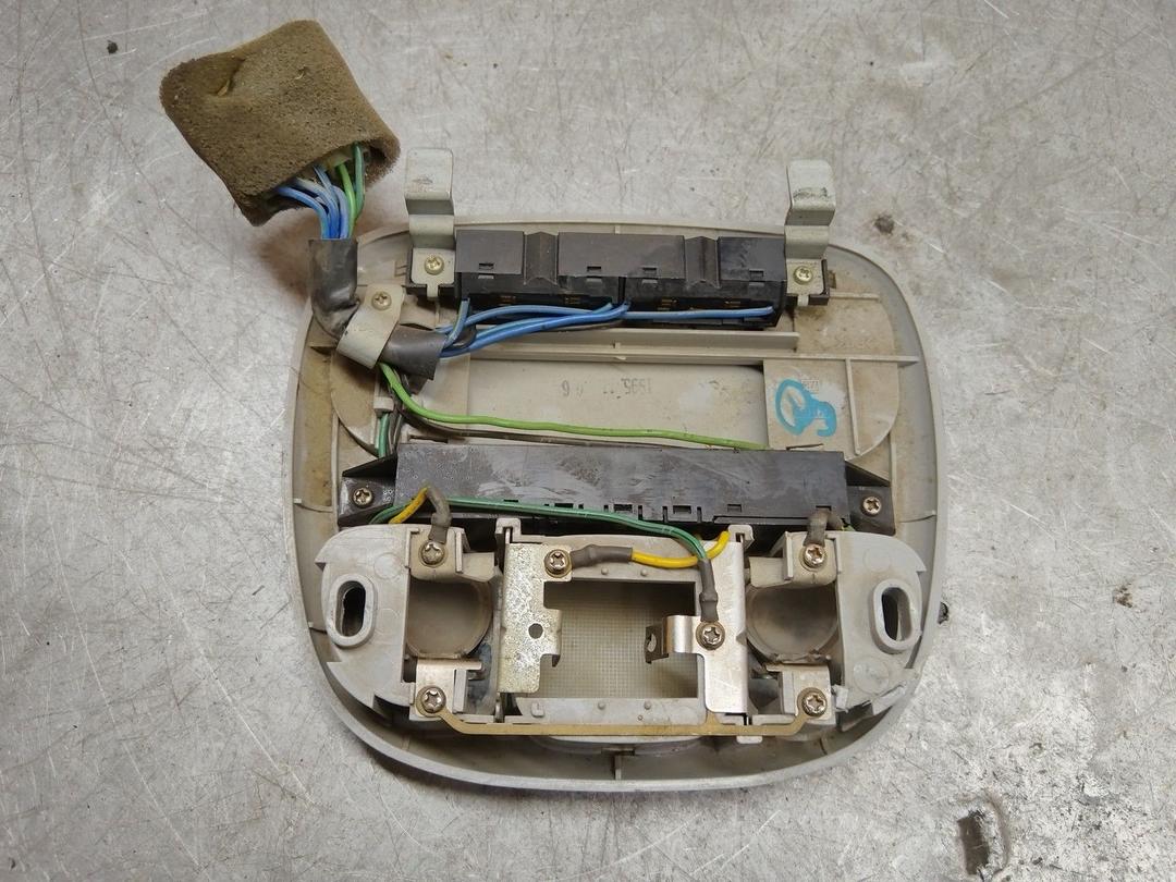 Фонарь салона (плафон) 3MTNXK Hyundai Lantra купить