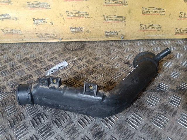 Патрубок интеркулера EMKZ5U Mazda Premacy