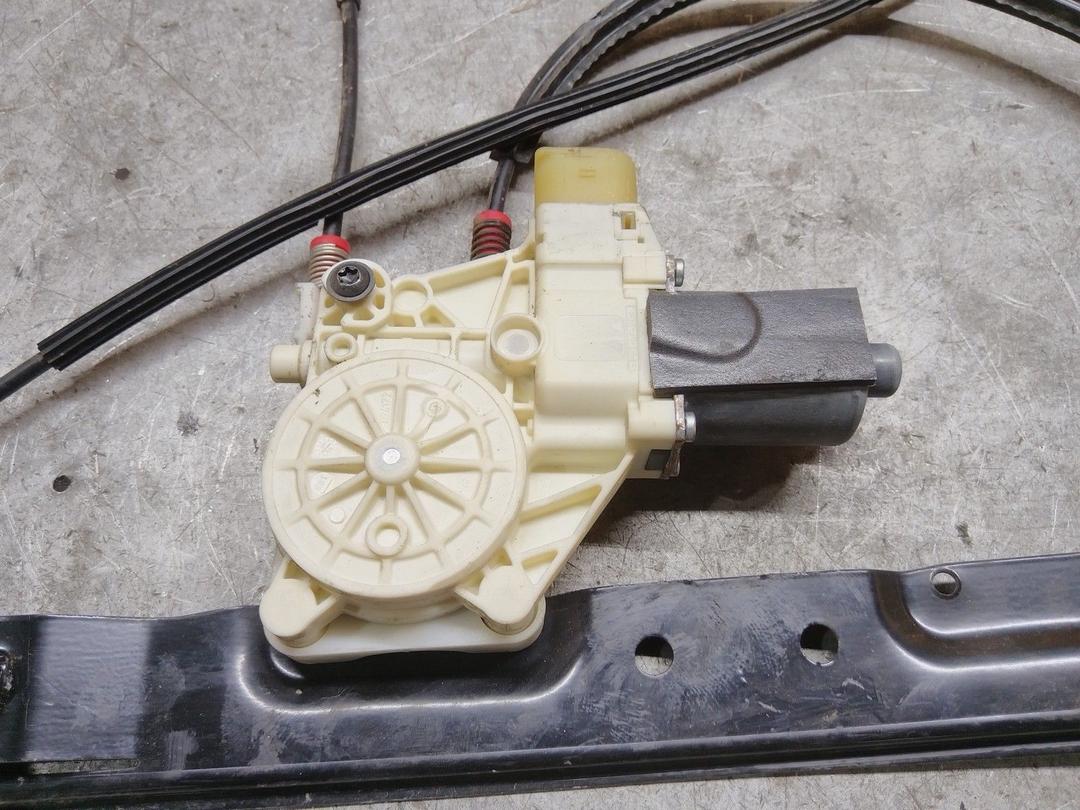 Стеклоподъемник электрический передний правый SS4Q22 Ford Galaxy купить