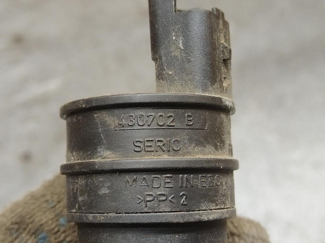 Насос (моторчик) омывателя стекла DZ5Q2U Renault Scenic RX4 купить в магазине запчастей бу