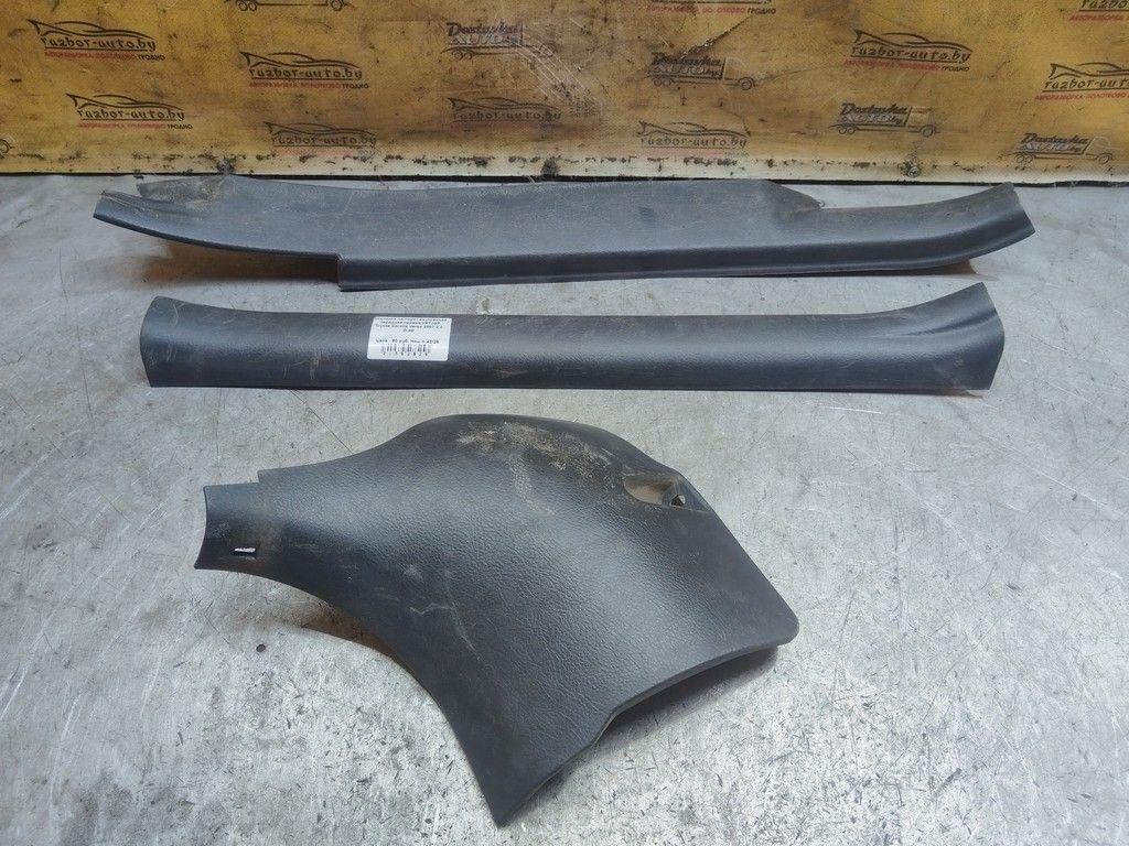 Накладка на порог внутренняя передняя правая V5TJGP Toyota Corolla Verso - Фото 1