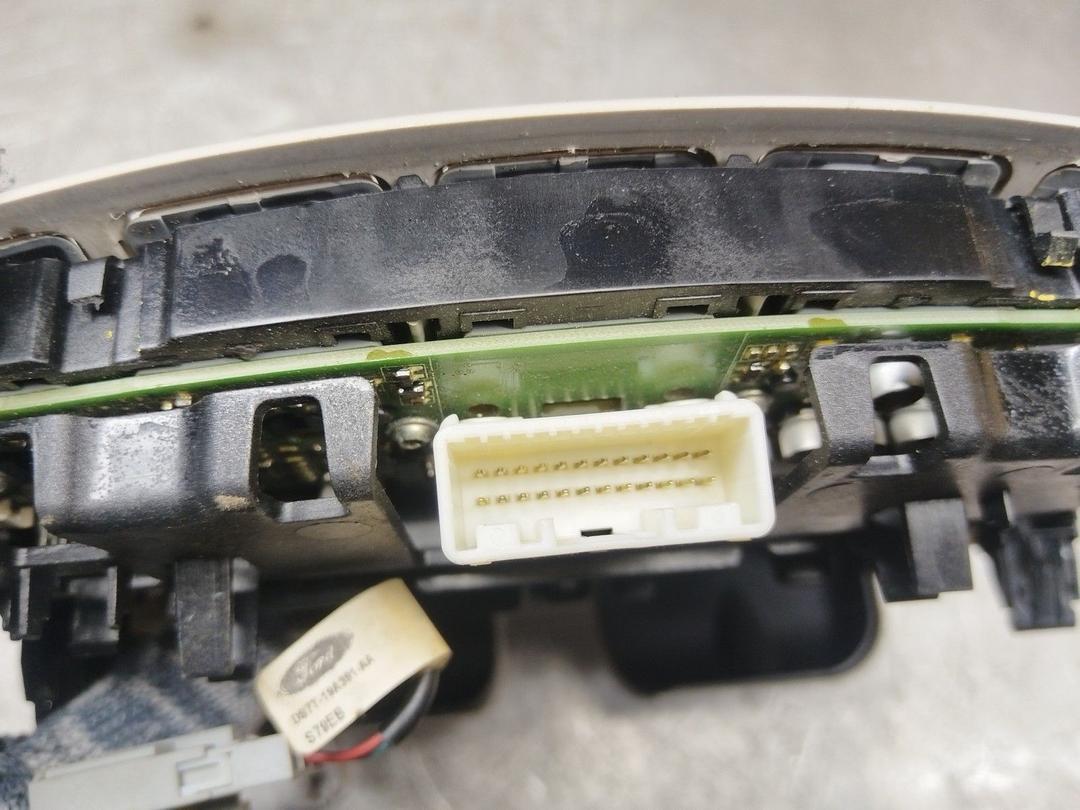 Фонарь салона (плафон) KP2RDN Ford Fusion купить на авторазборке