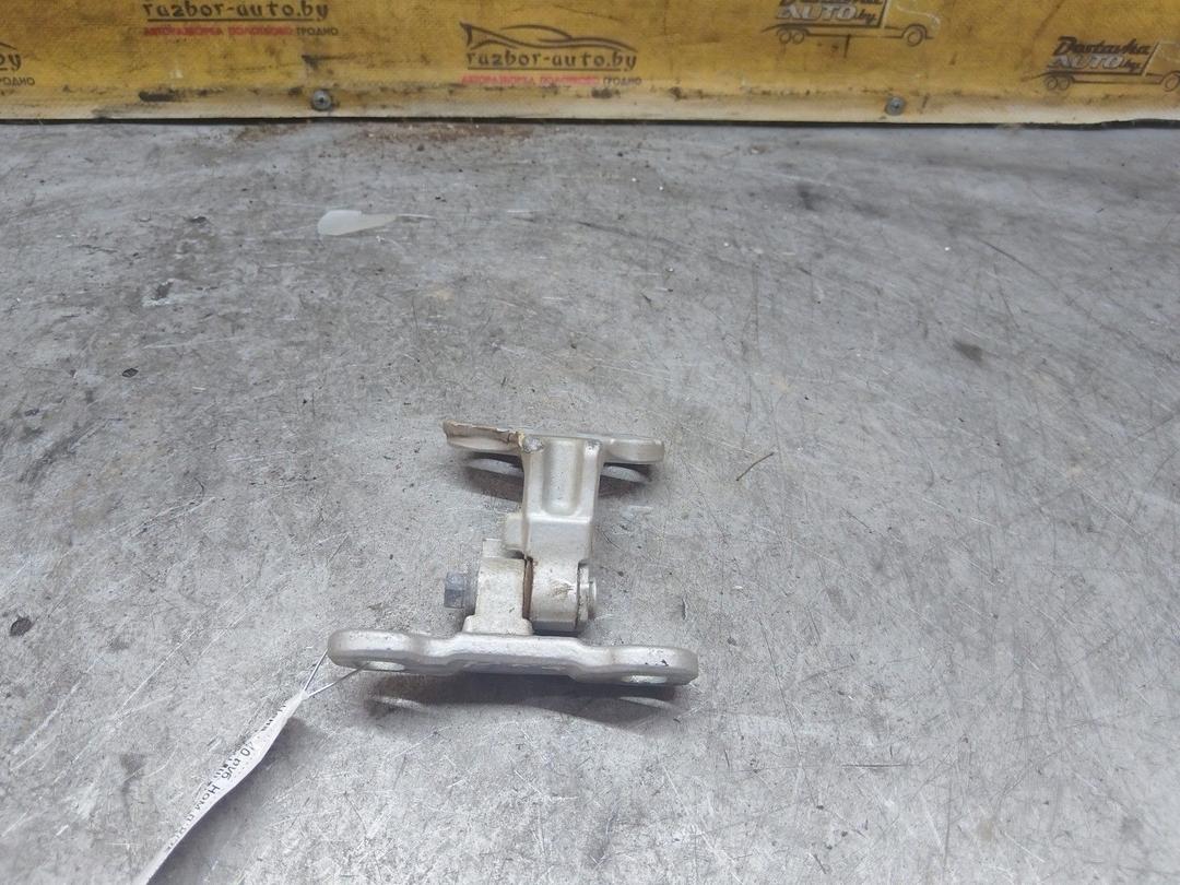 Петля двери передней левой 6M800U Volvo S40 - Фото 4