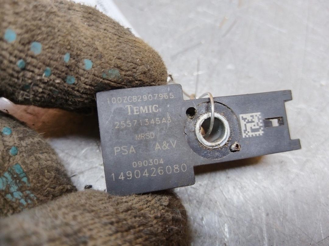 Датчик удара F08GD7 Citroen C3 - Фото 4