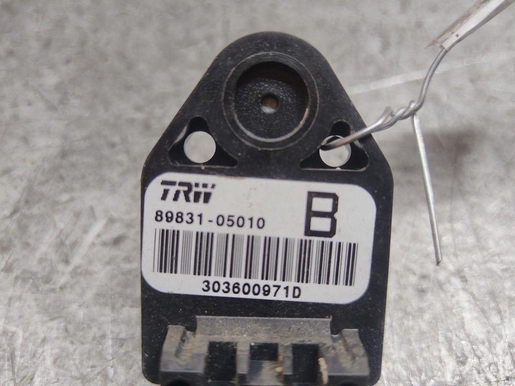 Датчик удара 1OVGZQ Toyota Corolla Verso - Фото 3