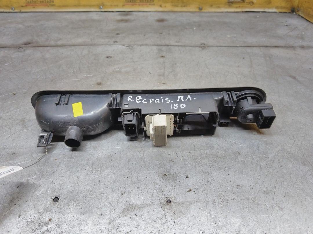 Блок управления стеклоподъемниками U4APIP Renault Espace - Фото 3