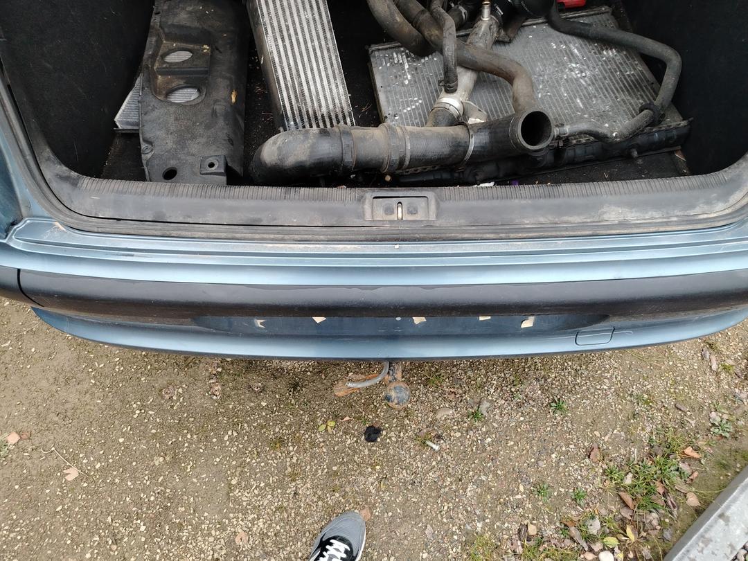 Накладка замка багажника H9X1M1 Peugeot 607