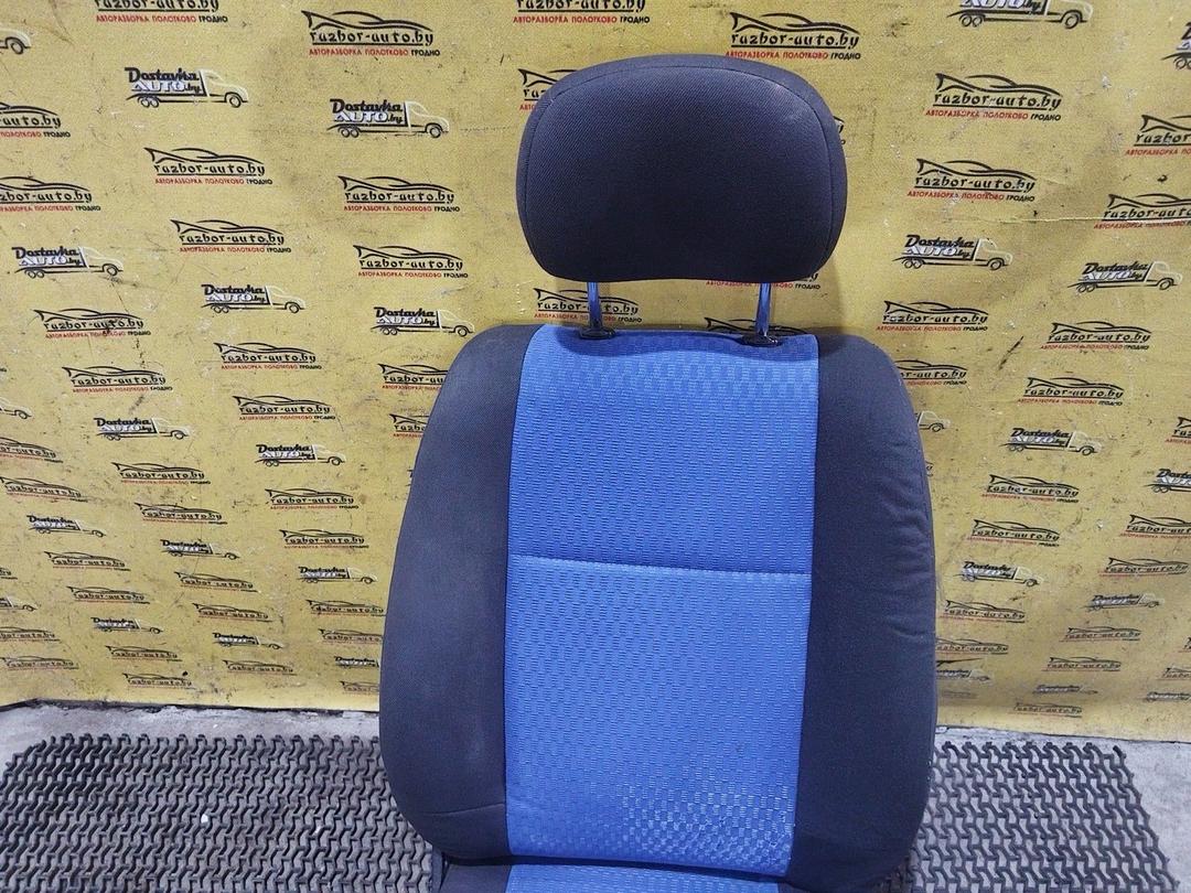 Сиденье переднее FW4XFQ Opel Zafira undefined