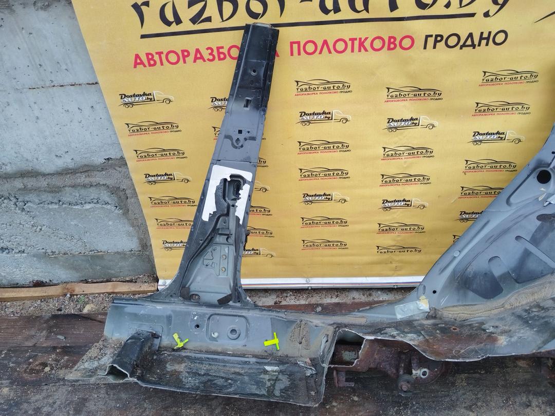 Стойка кузовная центральная правая HP72XY Mitsubishi Carisma купить с доставкой