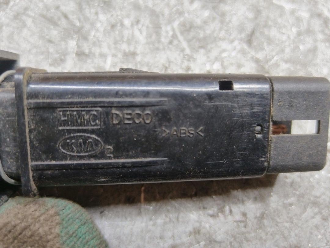 Кнопка противотуманных фар Z80NG3 Kia Carnival купить в магазине запчастей бу