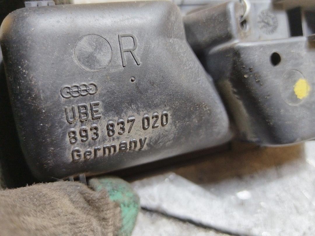 Ручка внутренняя задняя правая D4FJW9 Audi 100 купить с доставкой