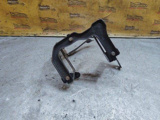 Кронштейн гидроусилителя EELJ97 Ford C-Max купить в магазине запчастей бу