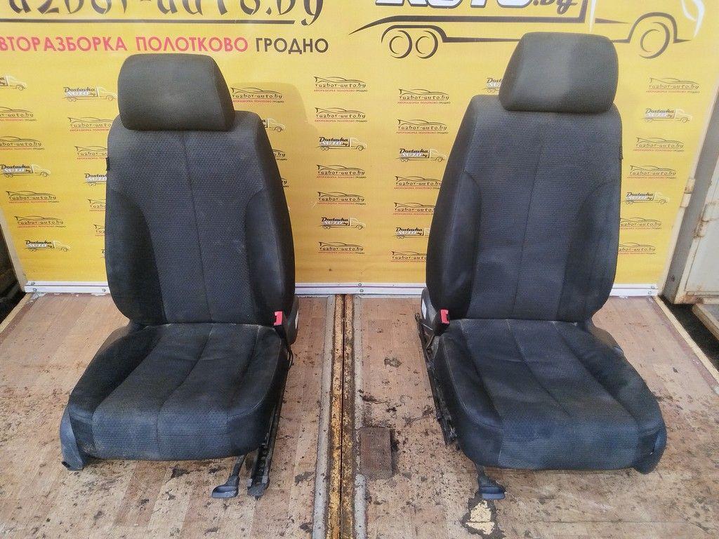 Сиденье переднее HU31DH Volkswagen Passat купить на авторазборке