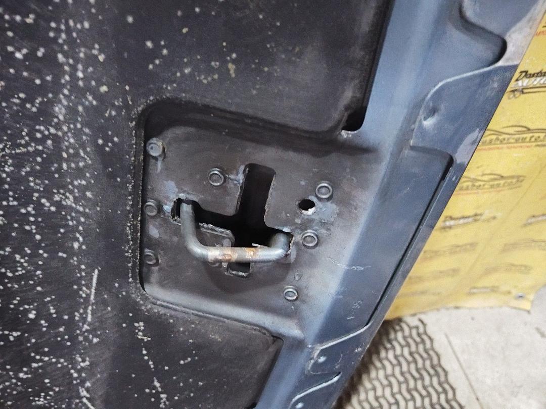 Капот NO2V7O Peugeot 607 купить с доставкой. Огромный выбор запчастей и марок авто. У нас есть практически все.