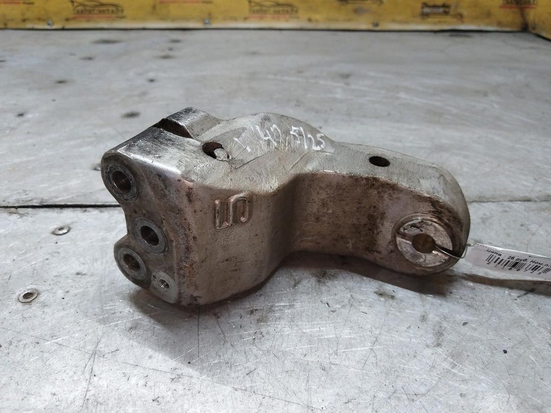 Кронштейн двигателя QTHGJW Volvo V40 - Фото 2