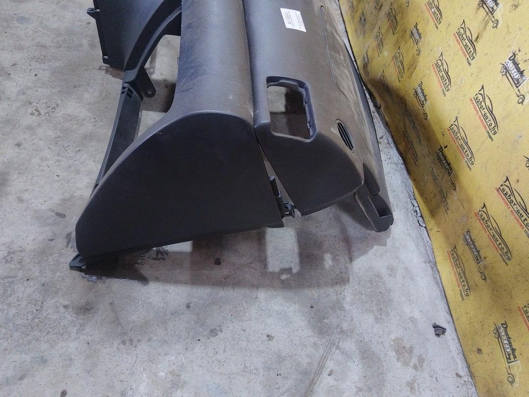 Панель передняя салона (торпедо) ZEN1RU Toyota Corolla купить в магазине запчастей бу