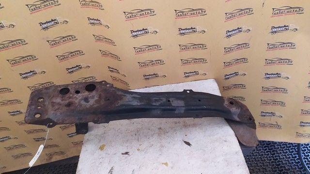 Балка под КПП JDFE26 Toyota Corolla Verso