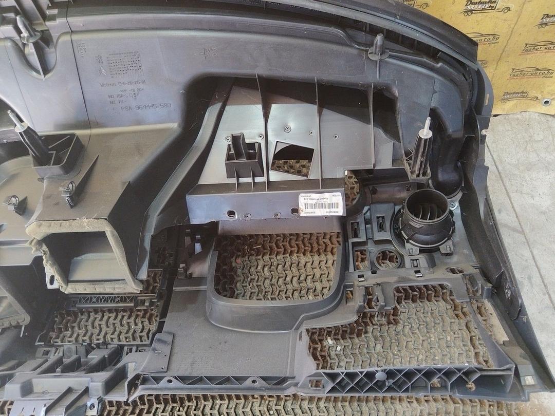 Панель передняя салона (торпедо) 413JZZ Citroen Berlingo undefined