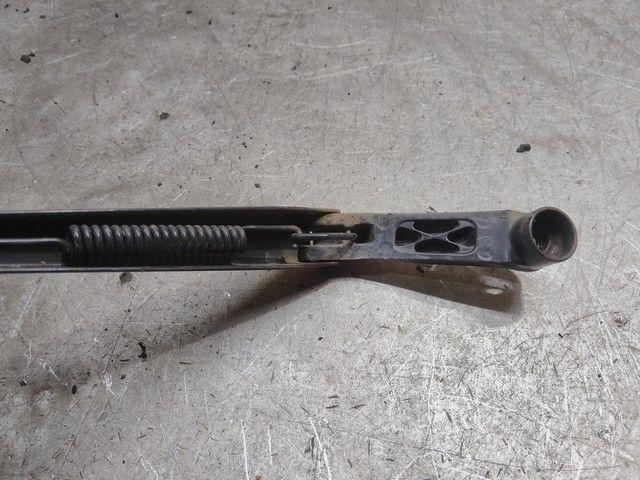 Щеткодержатель (поводок стеклоочистителя, дворник) OUWF0V Toyota Avensis купить на авторазборке