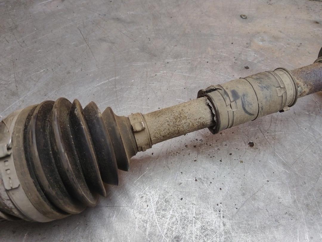 Полуось передняя правая (приводной вал, ШРУС) Y0652G Toyota Corolla - Фото 3