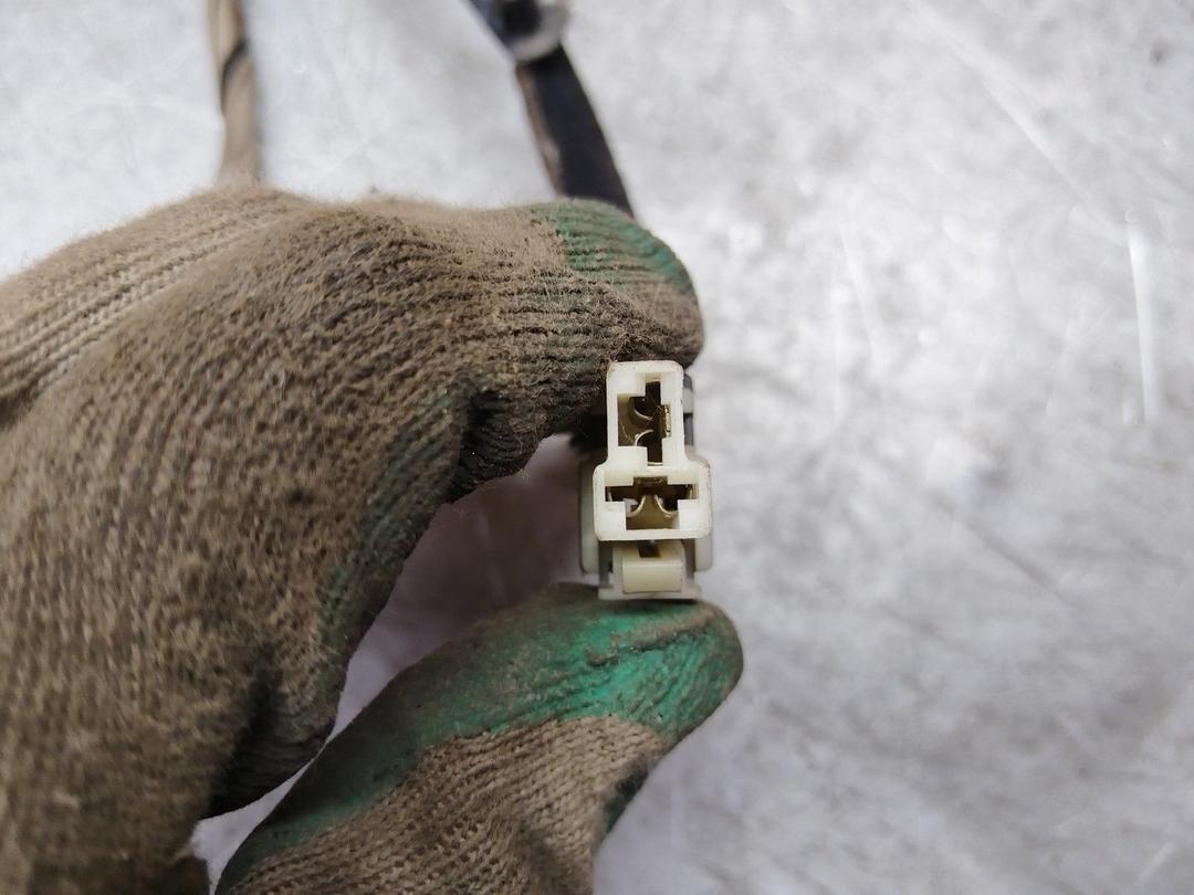 Проводка двери задней правой D2IR6O Kia Sorento купить с доставкой. Огромный выбор запчастей и марок авто. У нас есть практически все.