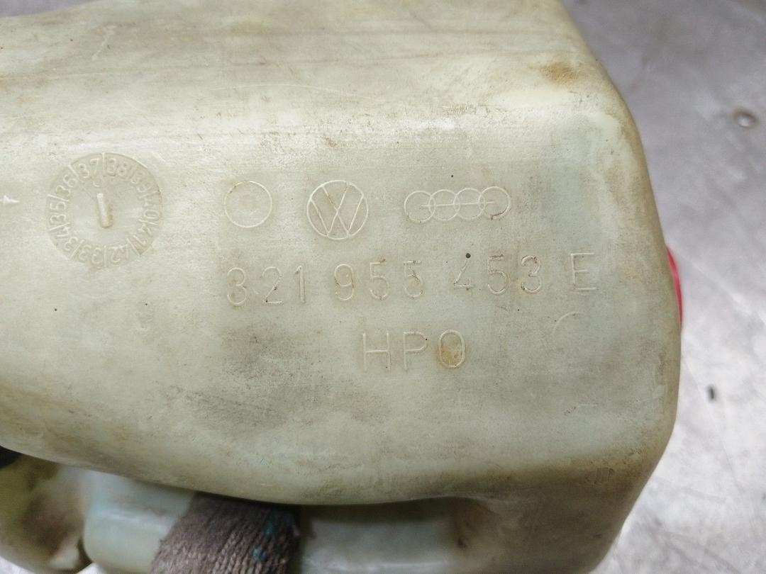 Бачок омывателя 1E8GXD Audi 80 купить с доставкой