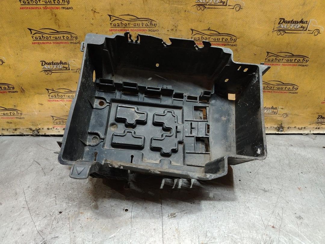 Полка аккумулятора XM54XN Citroen C3 - Фото 1