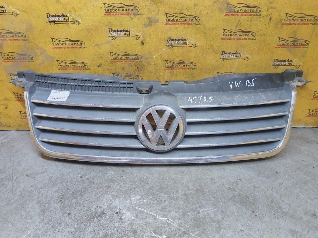 Решетка радиатора KC1296 Volkswagen Passat