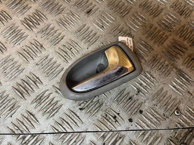 Ручка внутренняя передняя правая 4DB3XC Mazda Premacy