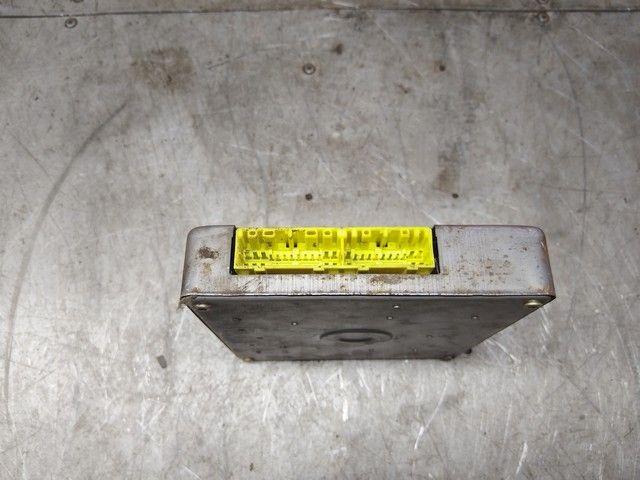 Блок управления двигателем QK5S88 Mazda 626 купить