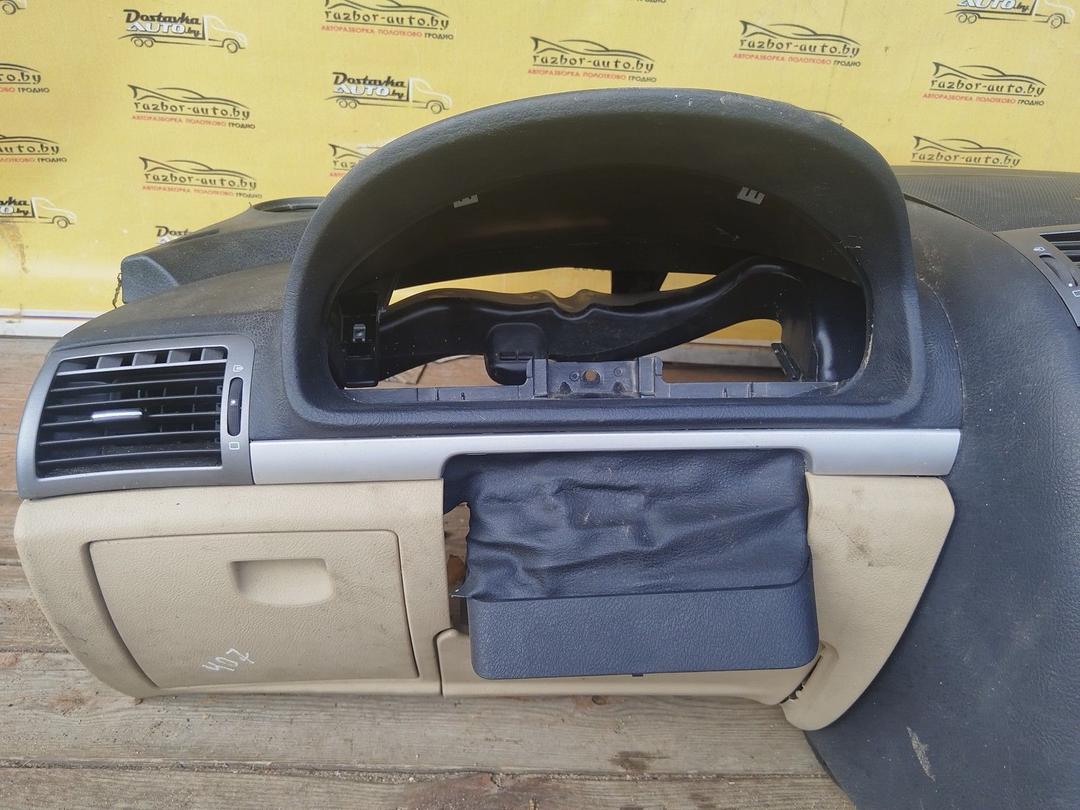 Панель передняя салона (торпедо) FGSDX4 Peugeot 407 купить с доставкой