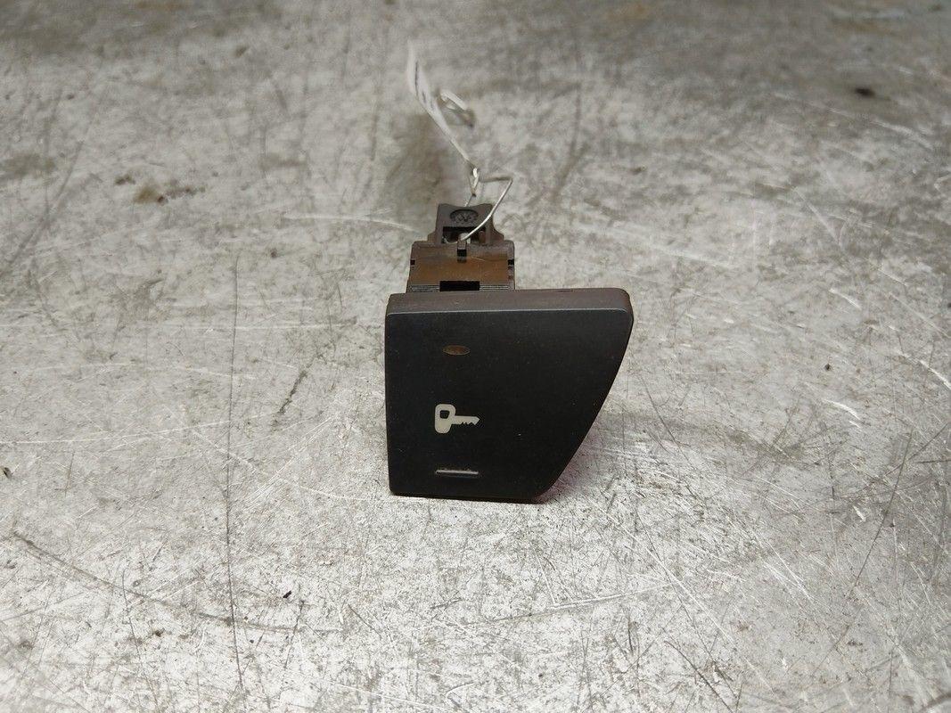 Кнопка (выключатель) N27PEN Peugeot 307