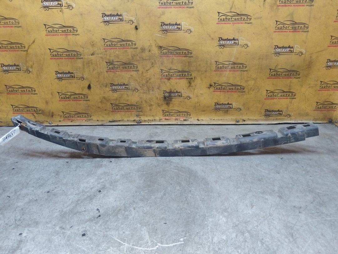 Кронштейн крепления бампера заднего 8BG9M2 Skoda Fabia