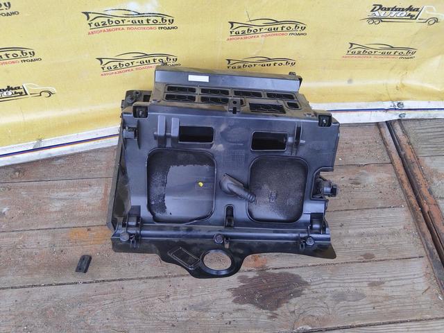 Бардачок 7M2Q3F Volkswagen Passat купить с доставкой