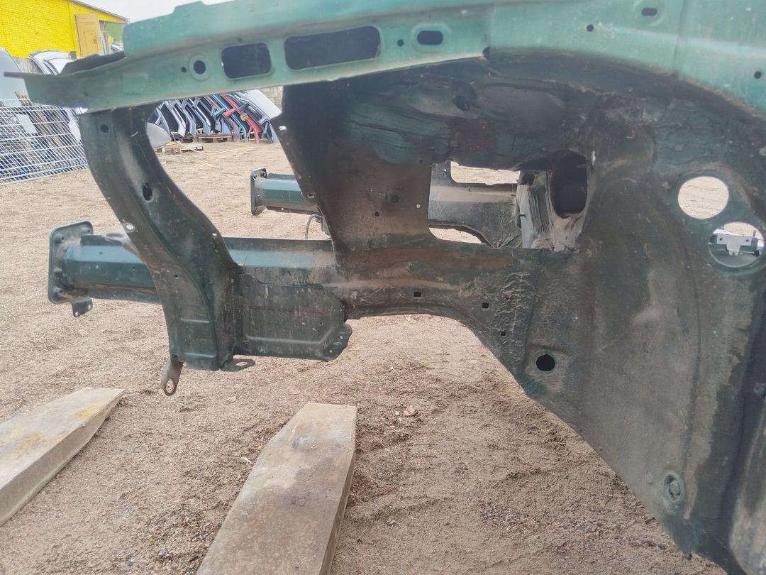 Лонжерон левый UD9MKN Volkswagen Passat купить на авторазборке