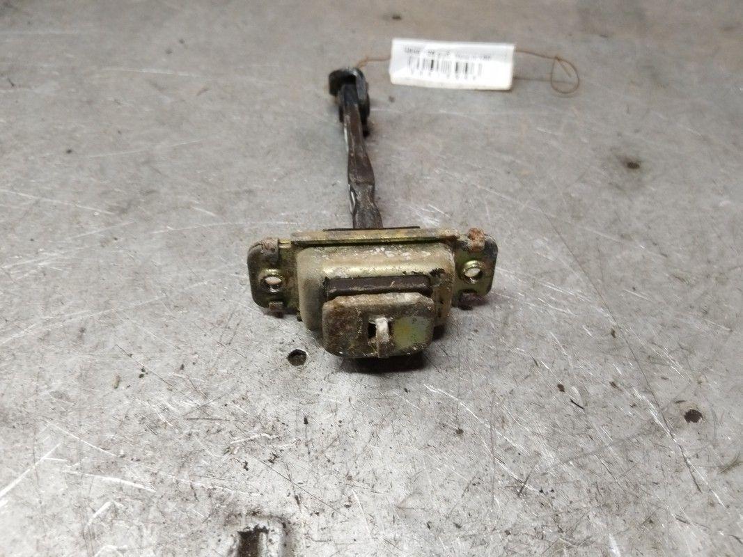 Ограничитель открывания двери HG8PFS Hyundai Matrix купить в магазине запчастей бу