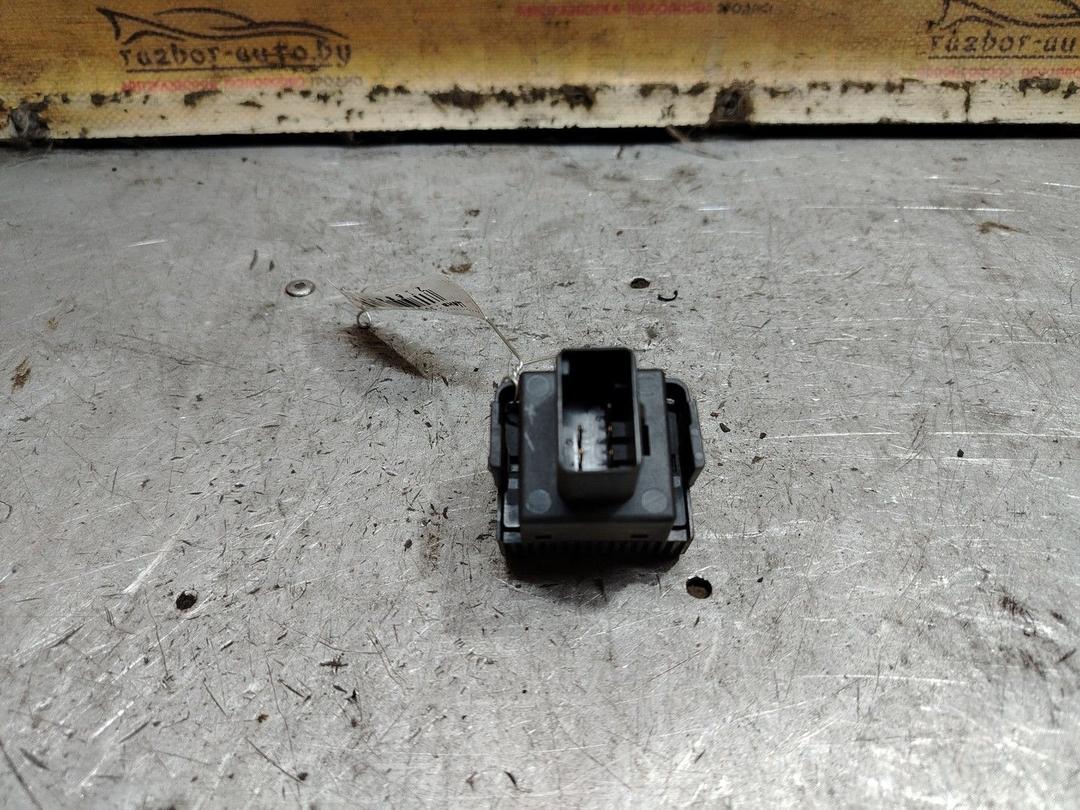 Кнопка корректора фар ITEH09 Volkswagen Polo - Фото 3