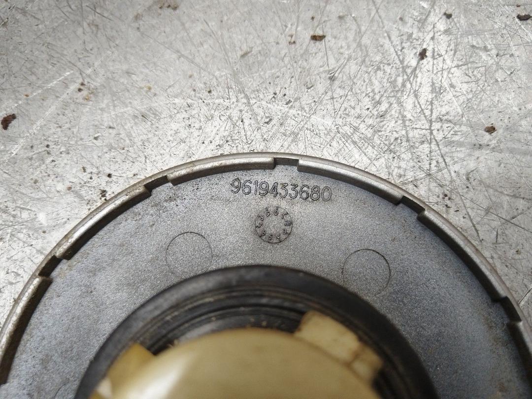 Лючок топливного бака GYV5C6 Citroen Saxo - Фото 3