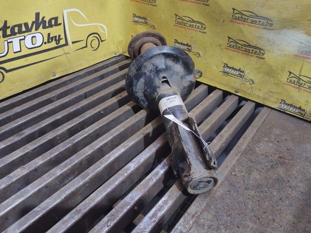 Амортизатор передний правый D2ACE0 Volkswagen Golf - Фото 5