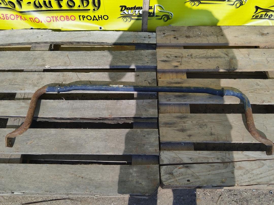 Стабилизатор подвески (поперечной устойчивости) передний JQ80Z1 Volkswagen Passat купить на авторазборке